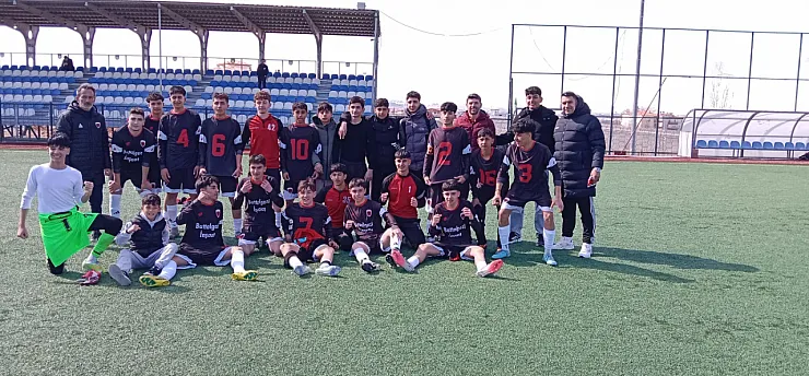 Battalgazi Belediyespor U16, Finalde Taçlandı