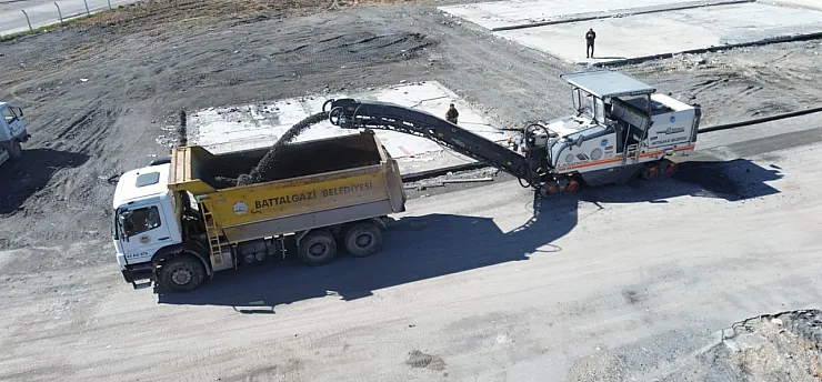 Battalgazi'de Deprem Konutları Tamamlandı, Konteyner Kent Asfaltı Kırsala Kaydırıldı!