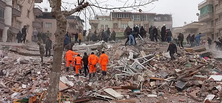 Battalgazi'de ki Dinçel Apartmanı Davasında Fenni Mesul Bombası!