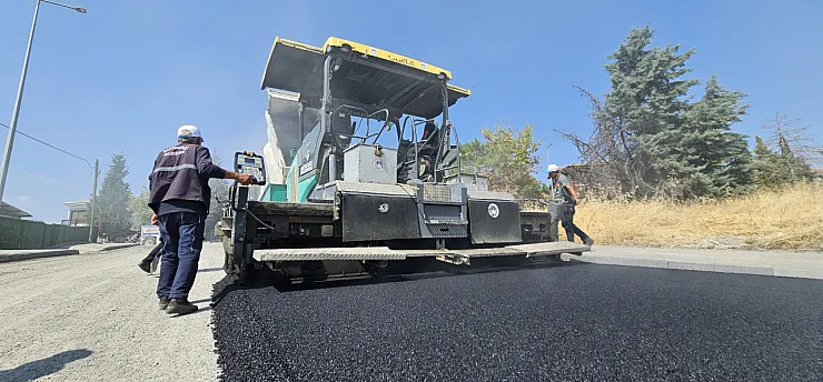 Battalgazi'de Yol Yenileme Mesaisi Sürüyor