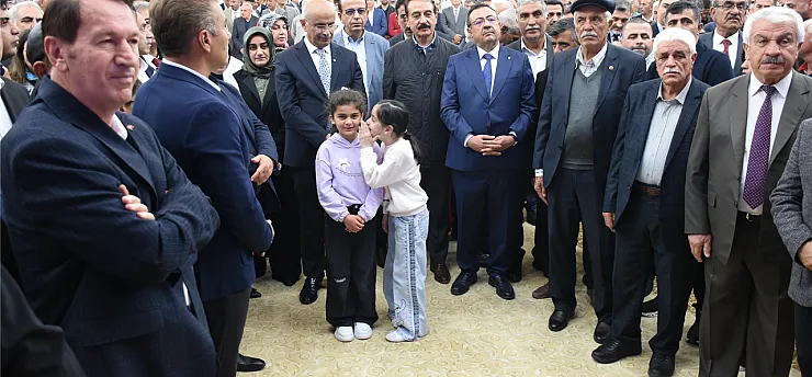 Bayramlaşma Programında Birlik Mesajı! Malatya Protokolü Vatandaşlarla Buluştu