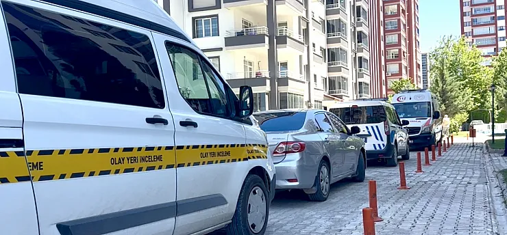 Bostanbaşı'nda 44 Yaşındaki Şahıs Evinde Ölü Bulundu