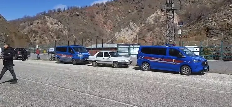 Çelikhan'da 8 Yaşındaki Fırat İçin Umutlu Arama