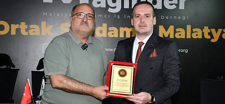Deprem Sonrası Malatya'da Ortak Akıl: Karademir'e İlk Onur Ödülü