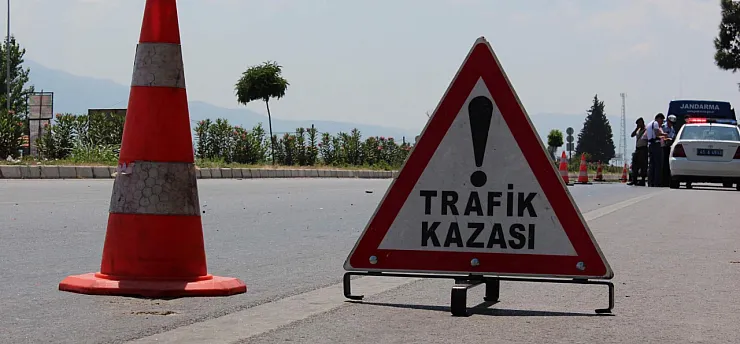 Direksiyon Hakimiyetini Kaybetti, Araç Şarampole Savruldu!