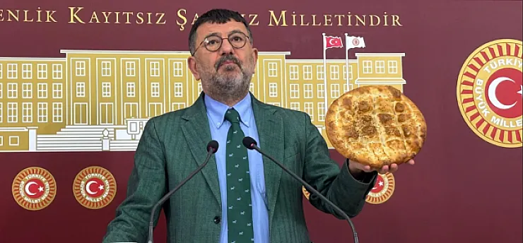 Emeklilikte Dinlenmek Hayal Oldu: Ya Bir İşte Çalışıyorlar Ya Da İş Arıyorlar!