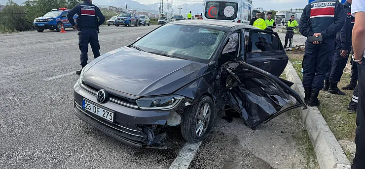 Malatya-Adıyaman Yolunda Korkutan Kaza! Araçlar Savruldu