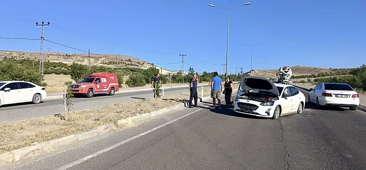 Malatya Arguvan Kavşağı'nda Korkutan Kaza!