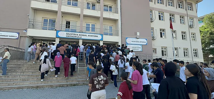 Malatya'da 10 Bin Öğrenci Geleceği İçin Ter Döktü