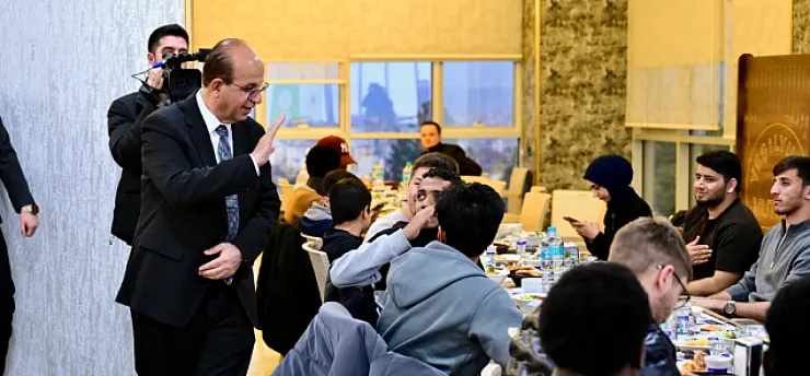 Malatya'da 36 Ülkeden Gelen Gençler Aynı Sofrada İftar Yaptı!