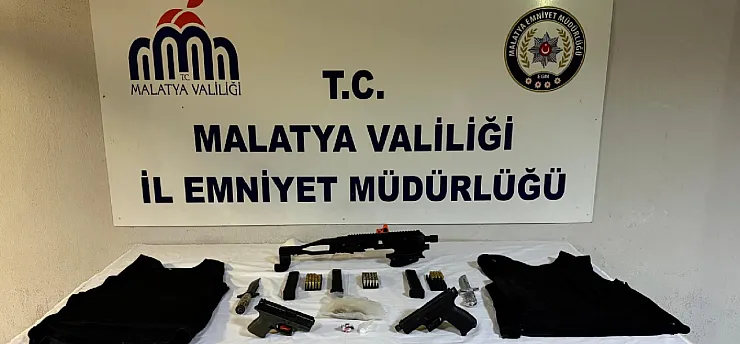 Malatya'da Aranan Şahıslara Operasyon! Ruhsatsız Silah ve Uyuşturucu Ele Geçirildi
