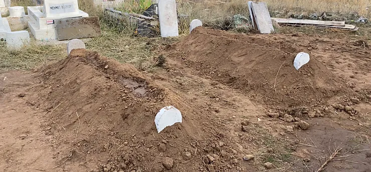 Malatya'da Aynı Aileden İki Kayıp! Gözyaşlarıyla Uğurlandılar