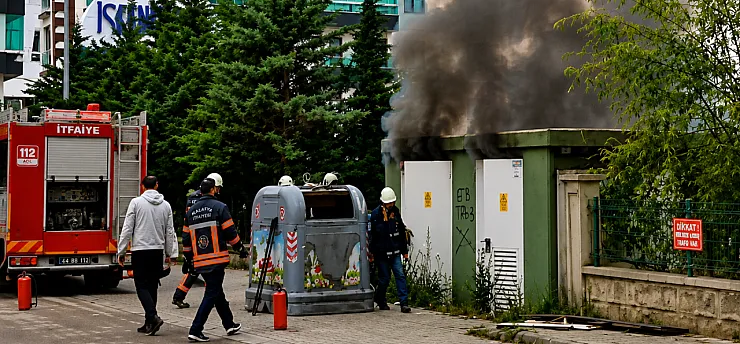 Malatya'da Elektrik Trafosu Bomba Gibi Patladı