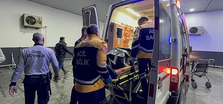 Malatya'da Feci Çarpışma! İki Otomobil Birbirine Girdi,3 Yaralı