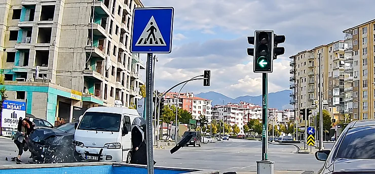 Malatya'da İki Kadın Ölümden Saniyelerle Kurtuldu!