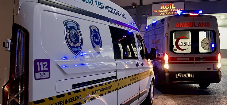 Malatya'da İş Yerinde Korku Dolu Anlar! Sohbet Kanlı Bitti