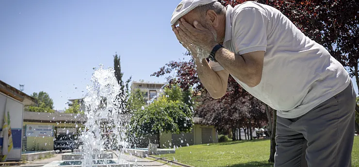 Malatya'da Kavurucu Sıcaklar Hayatı Olumsuz Etkiliyor