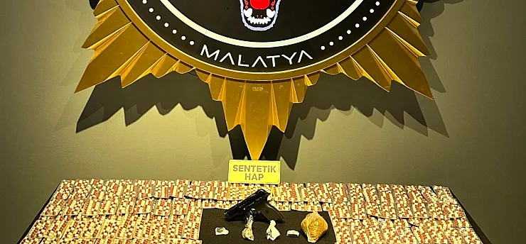 Malatya'da Nefes Kesen Operasyon: Uyuşturucu ve Tabanca Ele Geçirildi, 5 Şüpheli Gözaltında