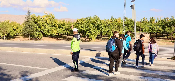 Malatya'da Okul Çevreleri Mercek Altında: Aileleri Sevindiren Karar