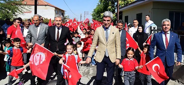 Malatya'da Okula İlk Adımda Osmanlı Geleneği Yeniden Hayat Buldu!