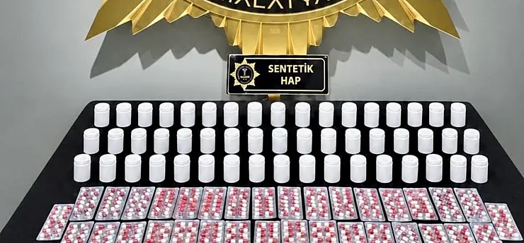 Malatya'da Sokak Satıcılarına Operasyon! Binlerce Sentetik Hap Ele Geçirildi