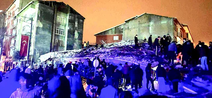 Malatya'daki İdris Efendi Apartmanı Davasında Karar! Belediye Görevlilerine Hapis Cezası