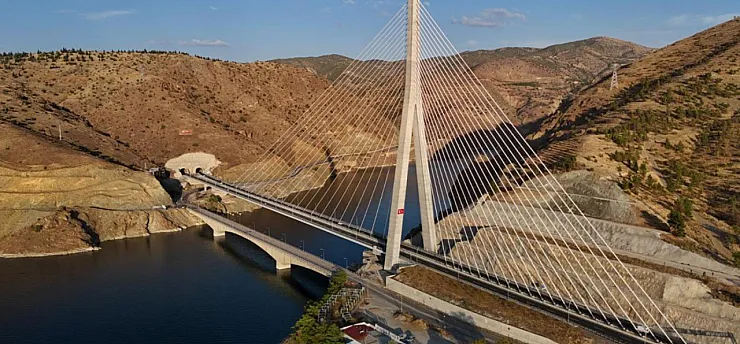 Malatya-Elazığ Ulaşımının Kilit Noktası Kömürhan Köprüsü Kapatıldı