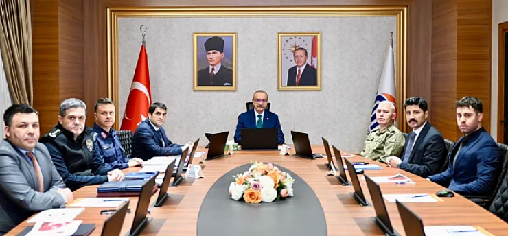 Malatya'nın Huzuru Masaya Yatırıldı: Vali Yavuz Başkanlığında Güvenlik Zirvesi!