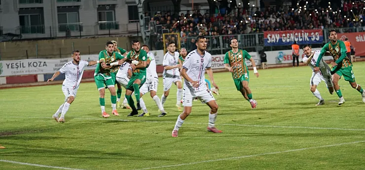 Malatya Temsilcisi Durdurulamıyor! Yeşilyurtspor Play-Off'ta Engel Tanımadı