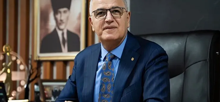 Mehmet Akif Üstündağ'ın Başarısı Ödülle Taçlandı!