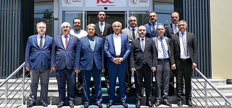 MHP Heyeti Malatya Büyükşehir Belediyesinde Bir Araya Geldi!