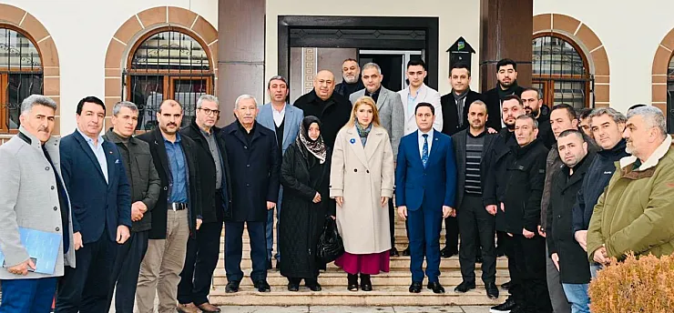 Ölmeztoprak Muhtarlarla Görüştü! Malatya'da Yerinde Dönüşüm ve Konut Kuraları Masada