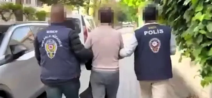 Siber Şebekeye Dev Operasyon! Milyarlık Mal Varlığına El Konuldu