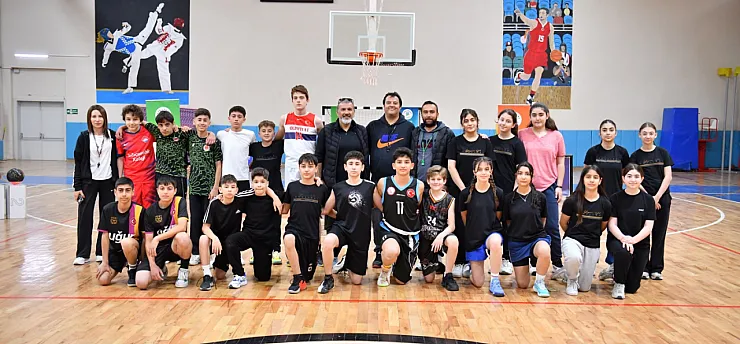 Yeşilyurt'ta Basketbol Heyecanı Öğrenciler Finalde Nefes Kesti
