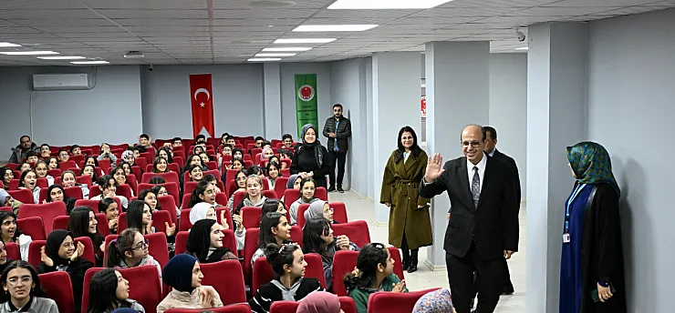Yeşilyurt'ta 'Güvenli Nesil' Eğitimleri Başladı