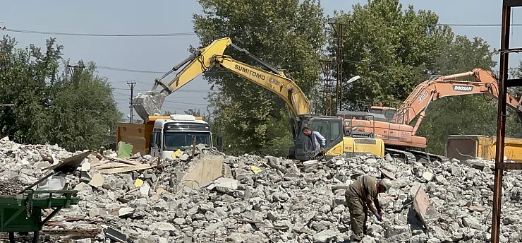 Yıkım Devam Ediyor, Belirsizlik Sürüyor! Malatya Sanayi Esnafı Çıkış Yolu Arıyor