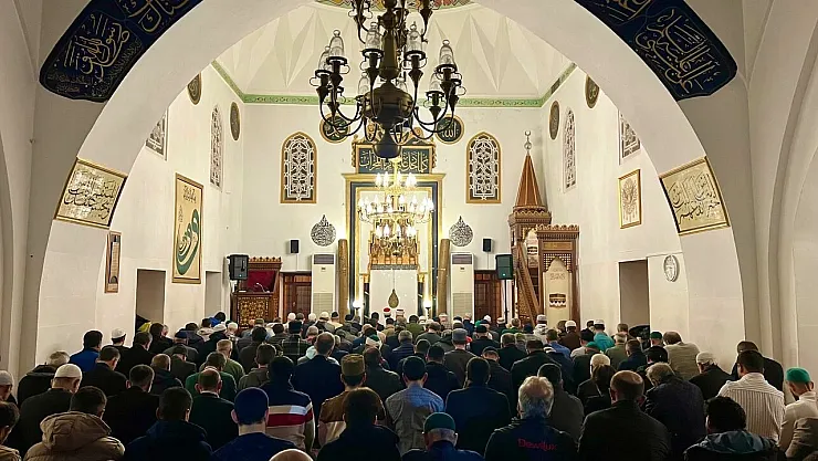 14 Kasım 2025 Cuma Hutbesi: 'Vatan ve Millet Ruhumuz'