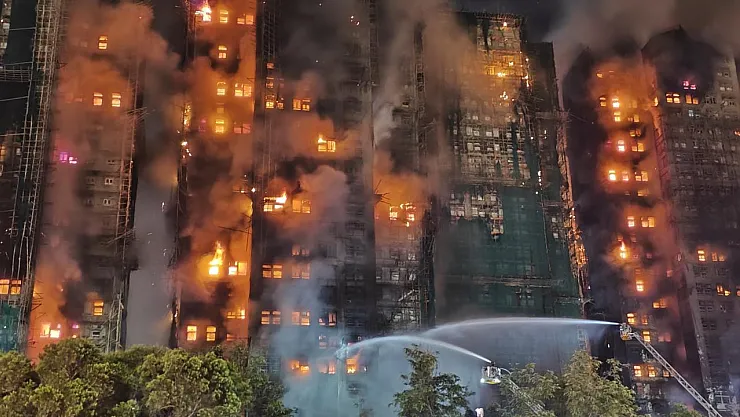 159 Kişinin Öldüğü Yangında Büyük Skandal! Müteahhitin Gizlenen Ceza Geçmişi ve Güvenlik Sahtekârlığı Ortaya Çıktı