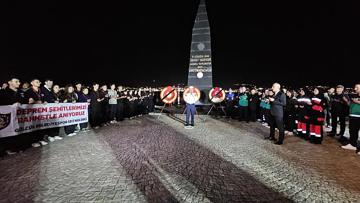 17 Ağustos'un 26. Yılında Gölcük'te Hüzünlü Anma