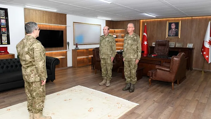 2'nci Ordu Komutanlığı'nda Devir Teslim Töreni