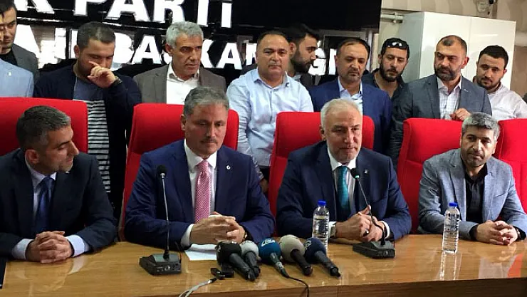 Çakır ve Kahtalı İstifa Etti