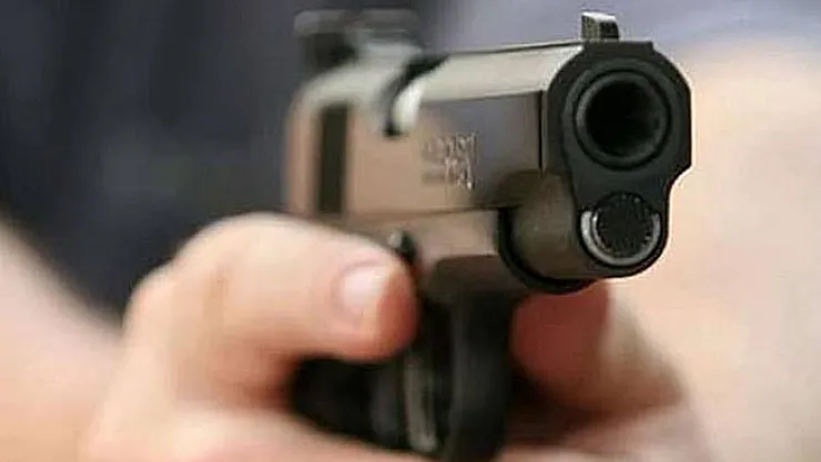 Kavga'da silahlar konuştu, 2'si kardeş 3 kişi yaralandı