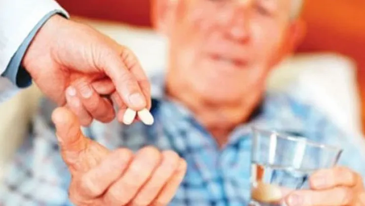 Bakan Sarıeroğlu'ndan Kanser hastalarına müjde!