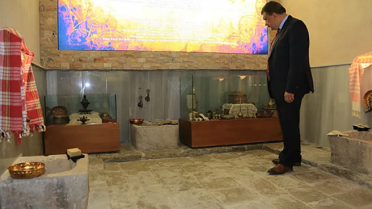 Tahtalı Hamam'a ziyaretçi akını