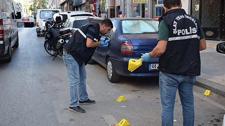 Malatya'da düğün salonuna pompalı saldırı!