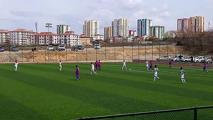 1. Amatör Büyükler Ligi'nde 4. hafta heyecanı yaşandı