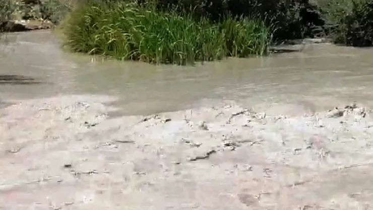 Vatandaşları tedirgin eden ve çamur akan Tohma Çayı'ndan numune alındı!