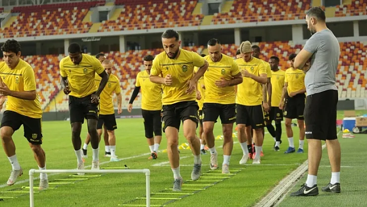 YMS, Olimpija Ljubljana maçının ilk 11'ini belirledi!