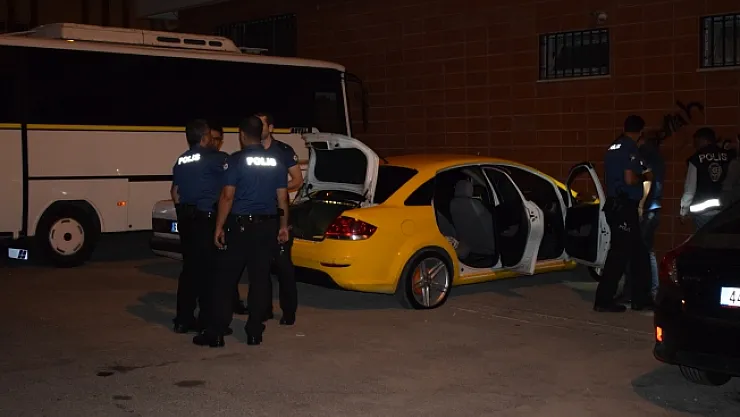 İki grup arasında silahlı çatışma: 3 gözaltı!