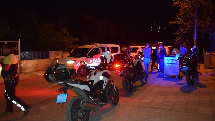 Kaçan 5 şüpheliden biri çöp konteynerinde diğeri varil içinde yakalandı!